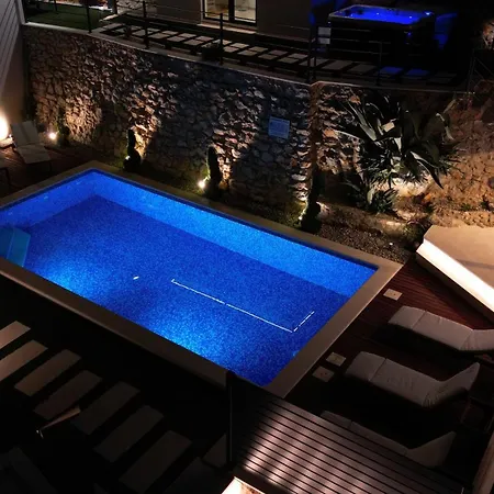 Villa Magic Look