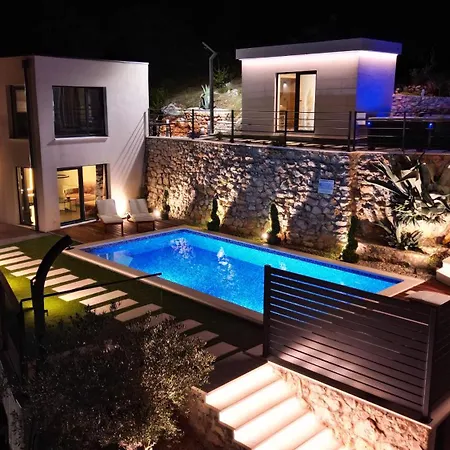 Magic Look Villa